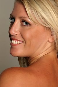 tattooed old brunette babe fucks a cock